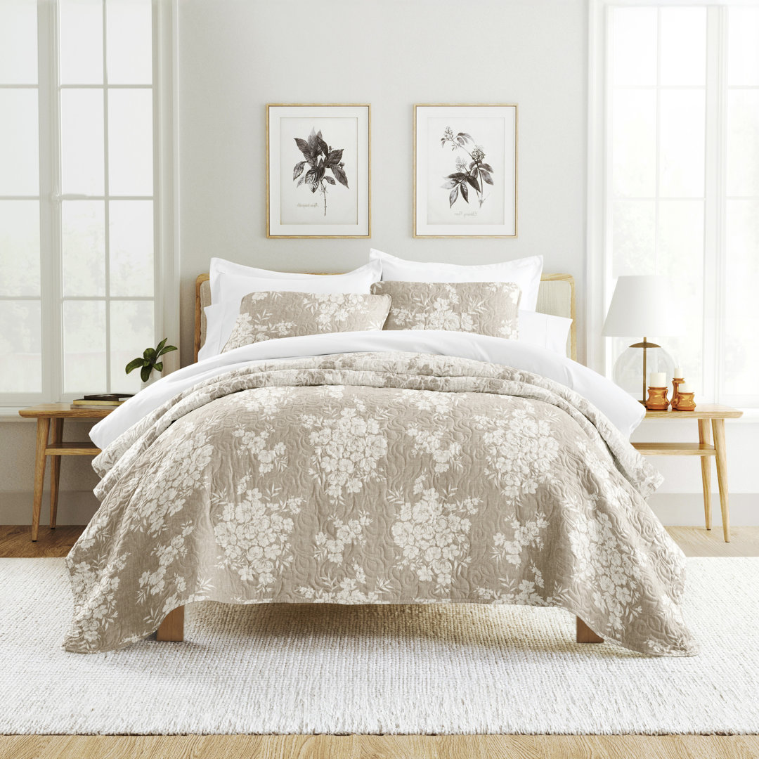 Quilt Set- Lightweight - All Season Quilted Coverlet - Distressed Bouquet